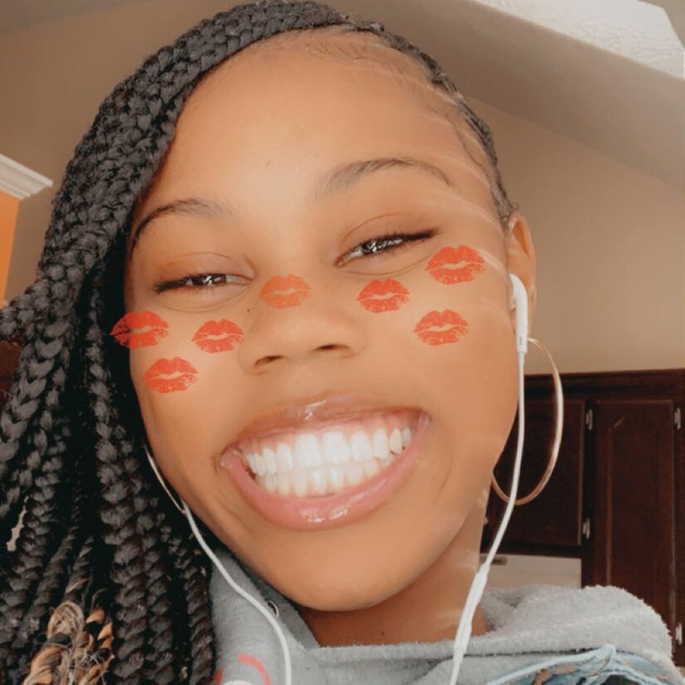 Meet your Posher, Tomiyah